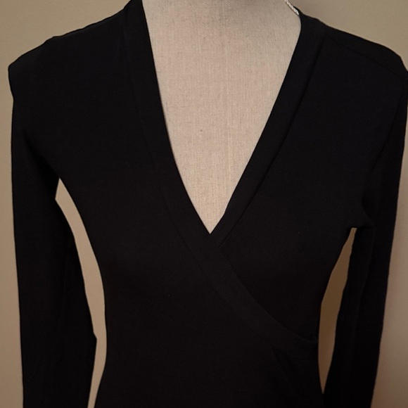 CAbi Elegant Black V-Neck Long Sleeve Top - Picture 2 of 5